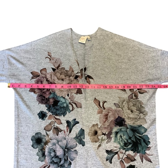 LIVE IN THE MOMENT FLORAL PRINT OPEN CARDIGAN/ 3/4 SLEEVE/ Size M - Picture 9 of 11